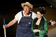 Click image for larger version

Name:	heres-donald-trump-dressed-as-a-farmer-singing-gr-2-20951-1439227853-6_dblbig.jpg
Views:	0
Size:	88.7 KB
ID:	1416975
