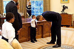Click image for larger version

Name:	obama-bowing.jpg
Views:	0
Size:	739.3 KB
ID:	1510997