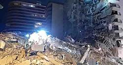 Click image for larger version

Name:	condo-collapse-2.jpg
Views:	0
Size:	41.1 KB
ID:	1816340