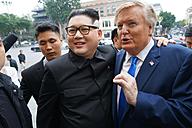 Click image for larger version

Name:	trumpkimhanoi (2).jpg
Views:	0
Size:	60.4 KB
ID:	1345277