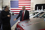 Click image for larger version

Name:	trumpcar (2).jpg
Views:	0
Size:	60.4 KB
ID:	1201574