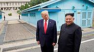 Click image for larger version

Name:	Trump_Kim_-8.jpg
Views:	0
Size:	24.7 KB
ID:	1455521